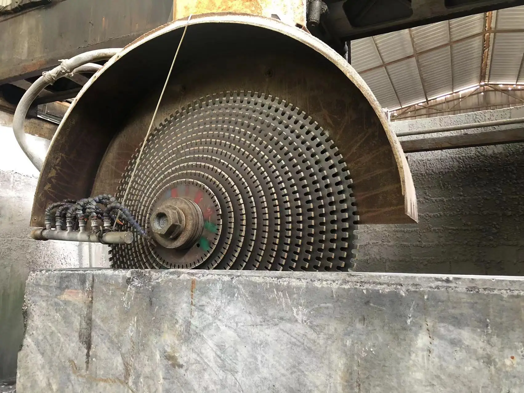 Diamond Segment For Single Blade And Multi-Blade Segment Cutting For Medium Hardness Black White Granite