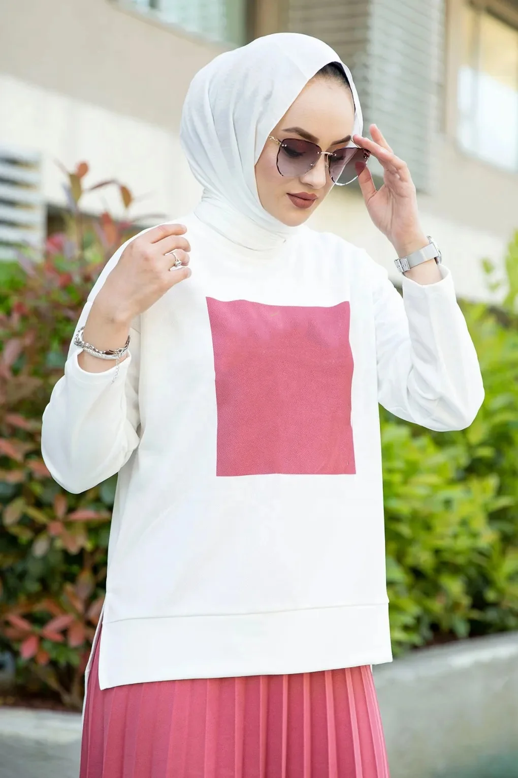 High quality fashion muslimah pleated long skirt and hoodies set women solid color muslim pleated skirt