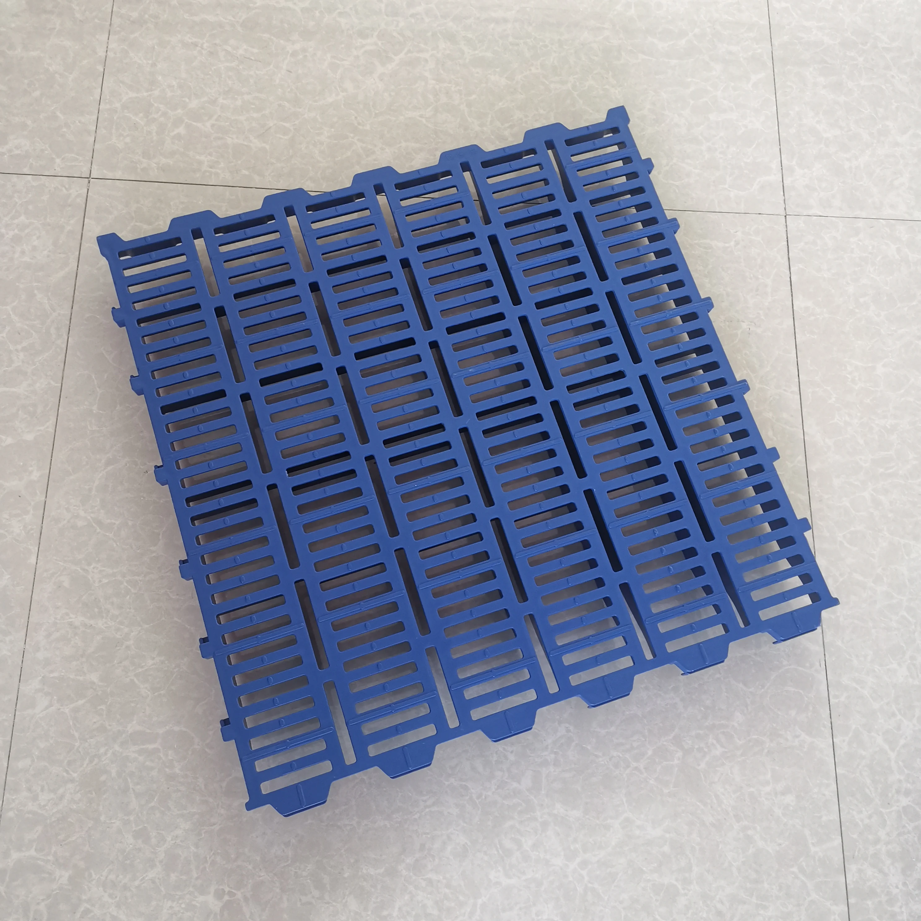 Wholesale Pig Farm Pig Sow Flooring System Plastic Pigs Swine Flooring Board Slatted Floors