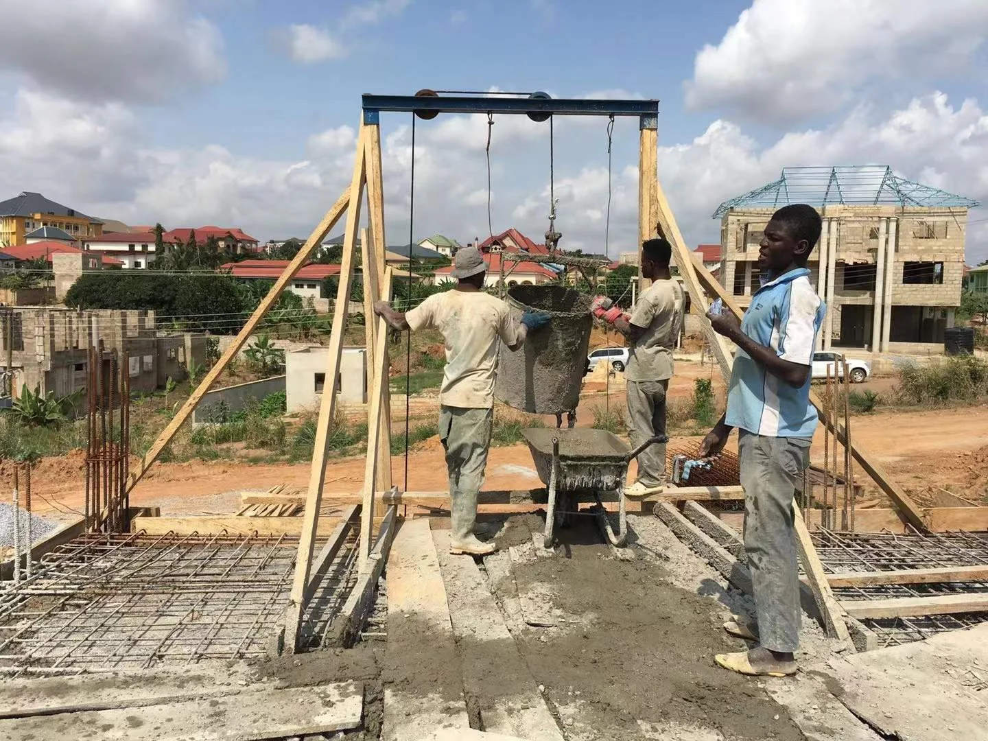 TMH500L Hoist lifting type concrete mixer