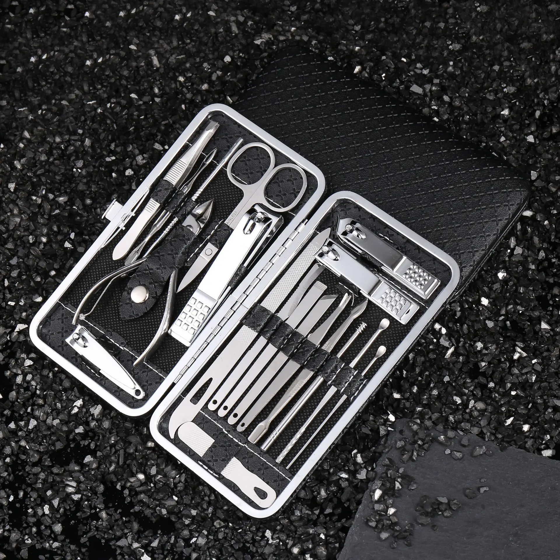 Pedicure nail clippers wholesale manicure set 19 sets of nail clipper professional nail care kit