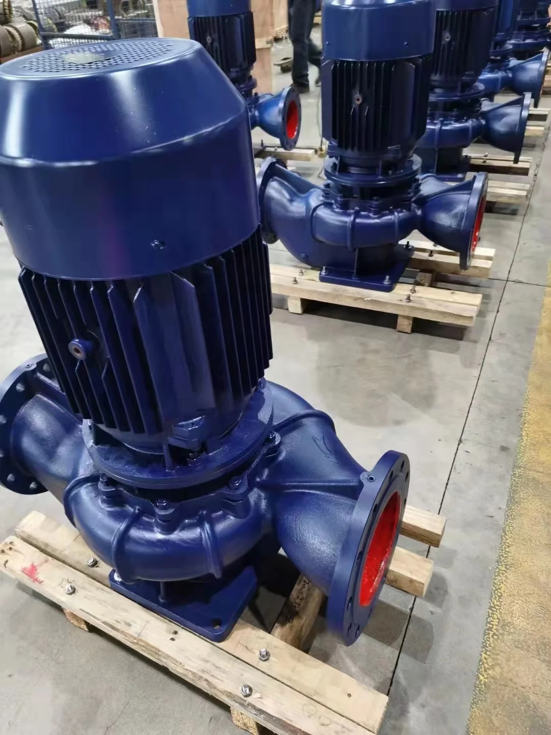 Pipeline centrifugal pump for transporting gasoline, kerosene, diesel and other petroleum products