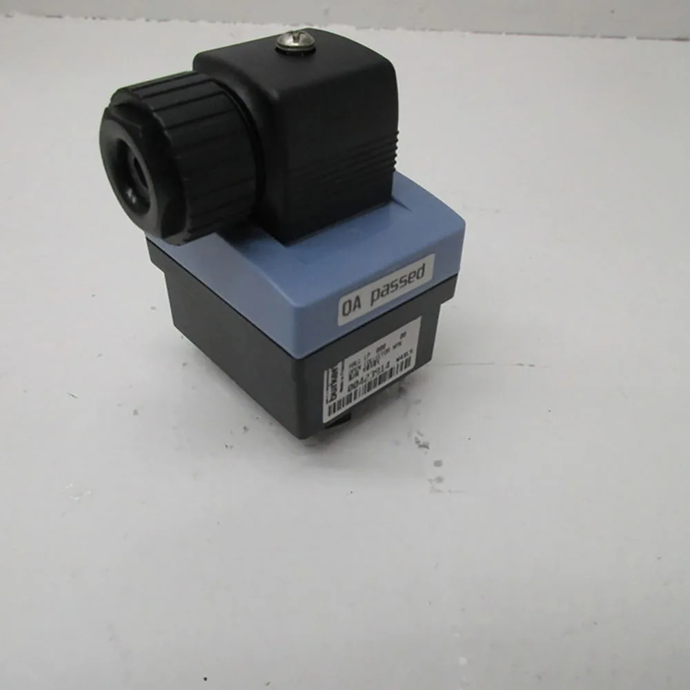 Оригинальный Burkert Easy Fluid Control Sys Автоматизация переключателя 00423914 автоматизации