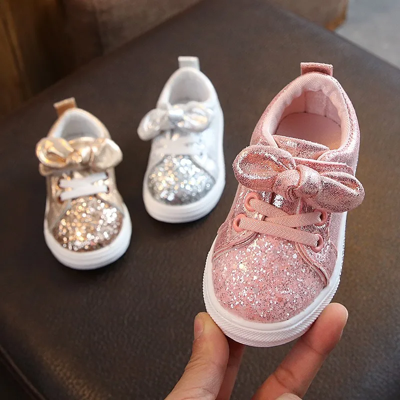 Zapatos para bebe/Детская весенняя обувь; Кроссовки с блестками; Красивые детские вечерние туфли; Обувь для мальчиков и девочек