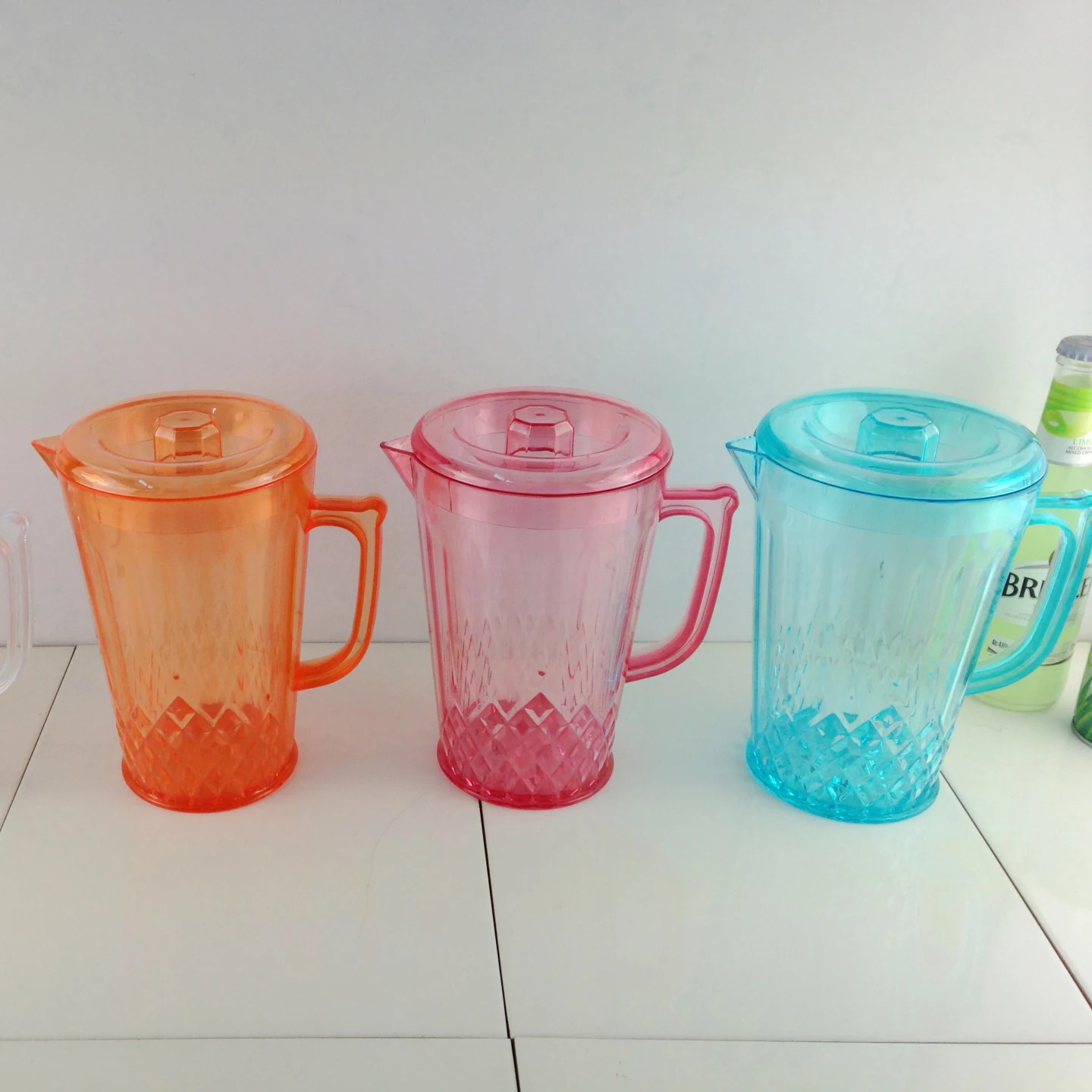 2L Best Promotional Plastic Cold Water Jug Bottle Cup Set with lid and 4 pcs Glasses