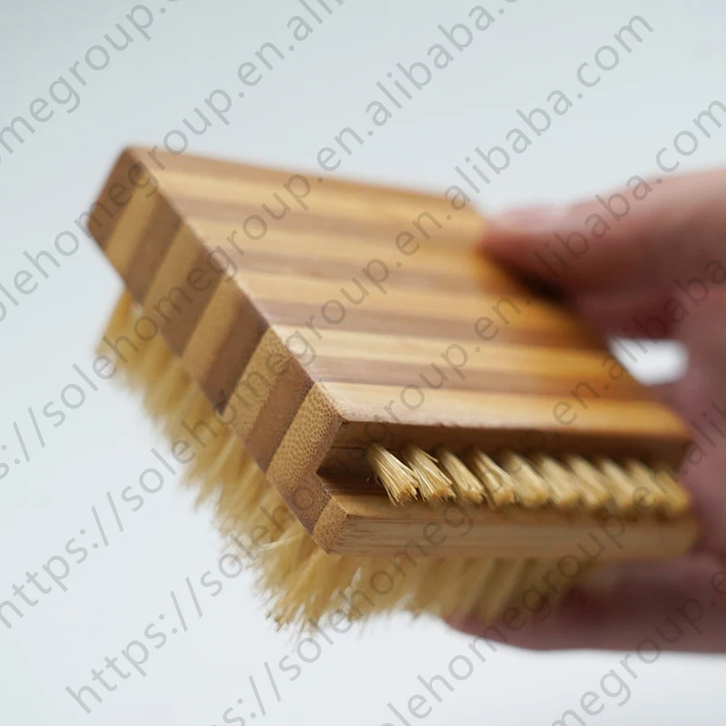 New design bamboo dry body brush with sisal hemp bristles for wet or dry brushing