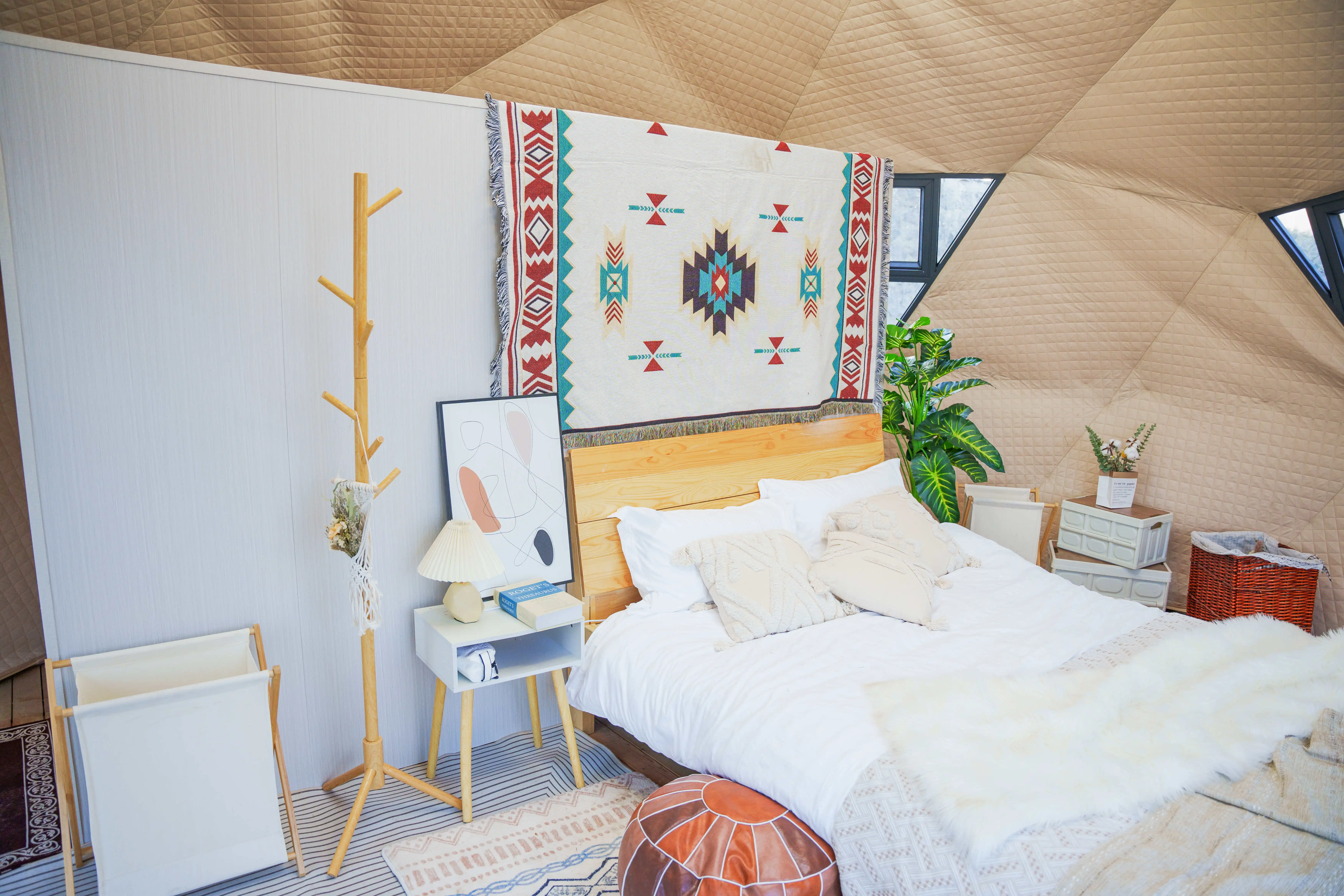 Customized geo dome tent dome party glamping 10m geodesic dome tent with wooden floor