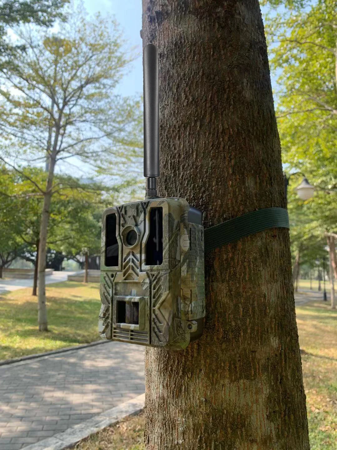 4g Wireless Hunting Cameras MMS GPRS FTP Multi Ways for 36MP Photo Videos Transmission Black IR No Glow Cam