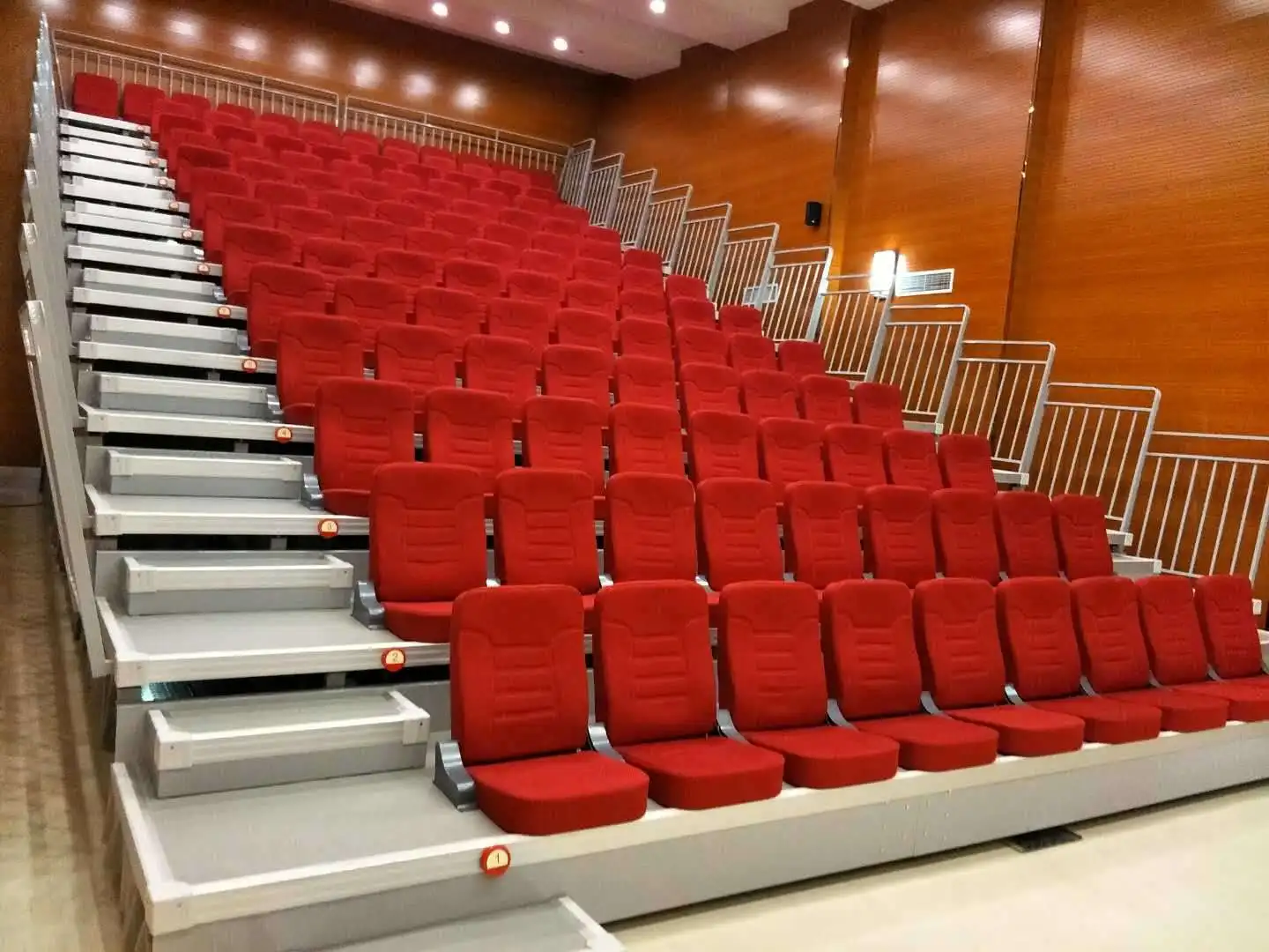 Movable Indoor Electric Stadium Bleachers grandstand telescopic chair for indoor