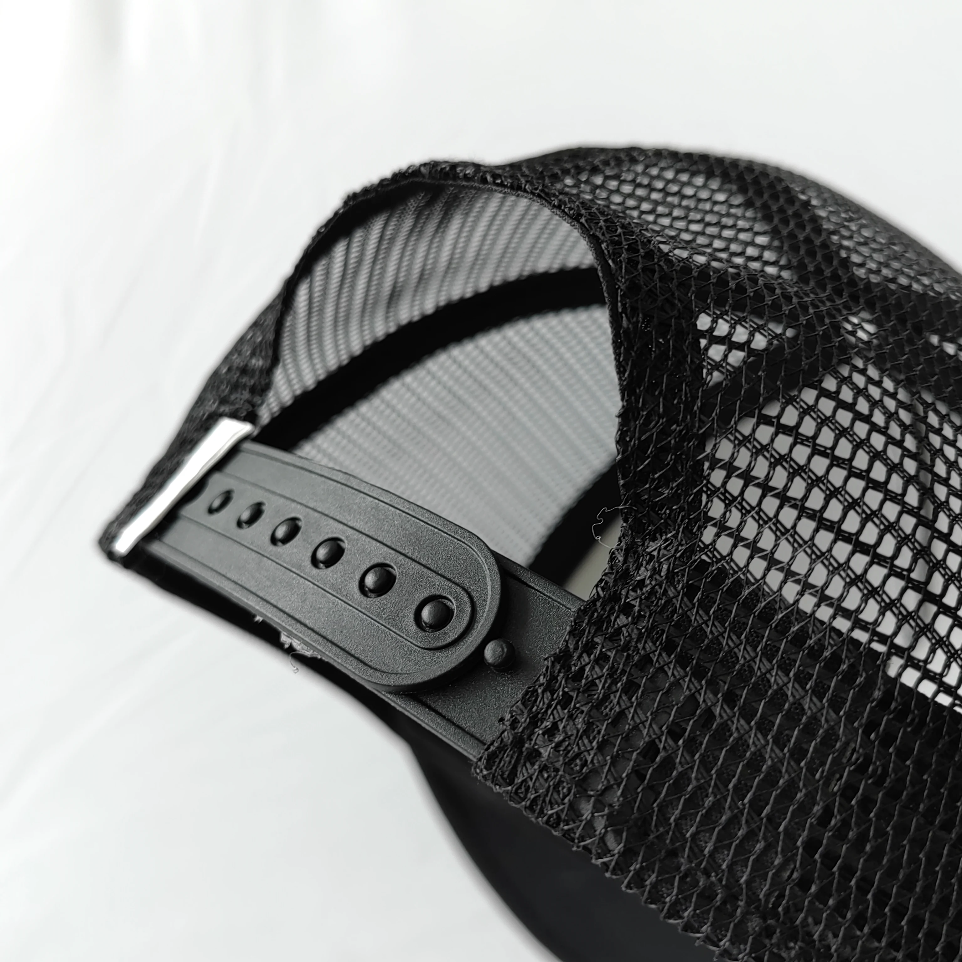 Wholesale custom baseball hat mesh cloth breathable embroidery baseball hat summer baseball hat