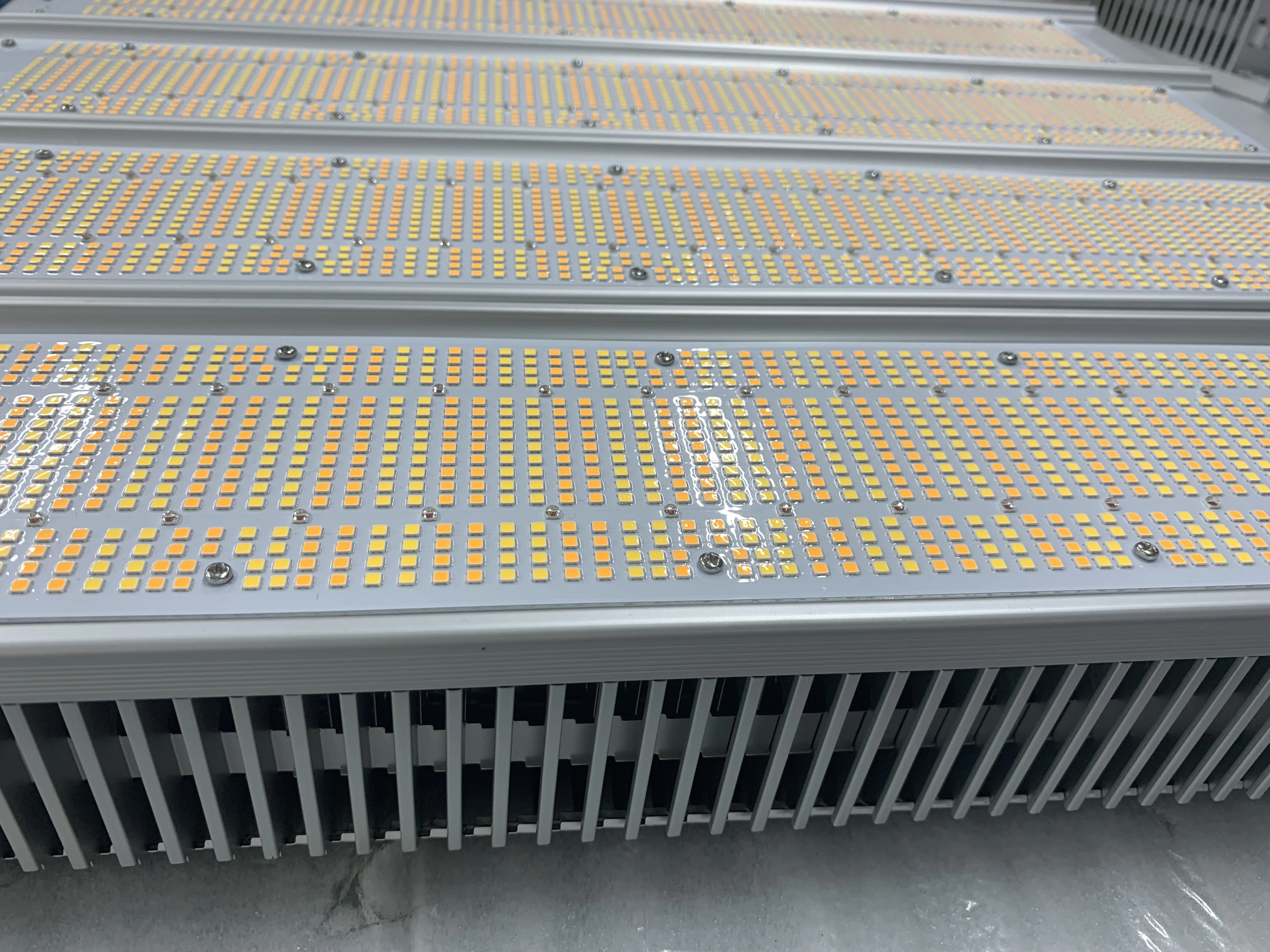 New Greenhouse Supplemental Led Top Light High Ppfd 640W Full Spectrum Slim Horticulture Grow Light Led Bar