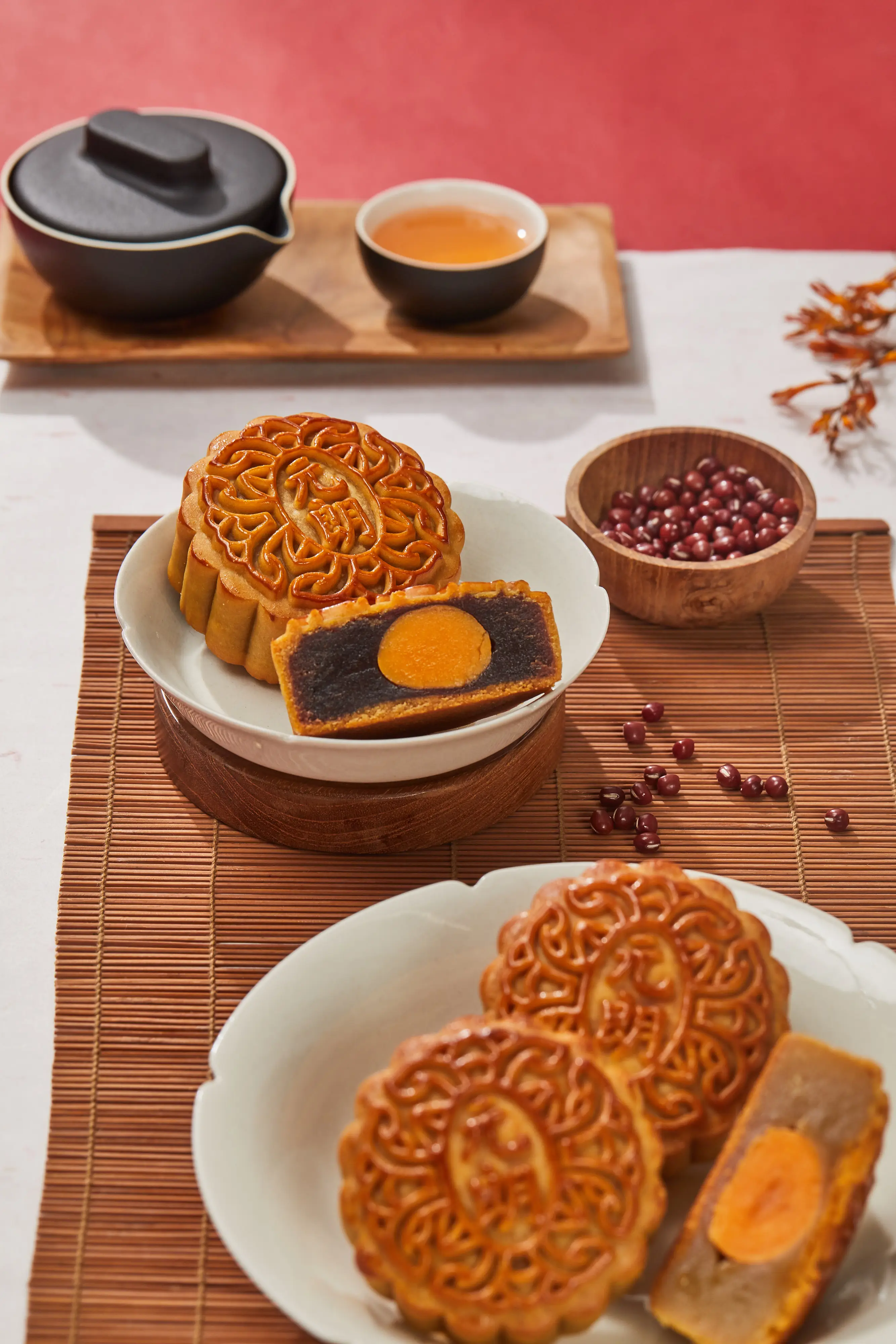 Hot Sale Chinese Chestnut  Egg York Mooncake and Matcha Intercontinental Mooncake Promotion 2022
