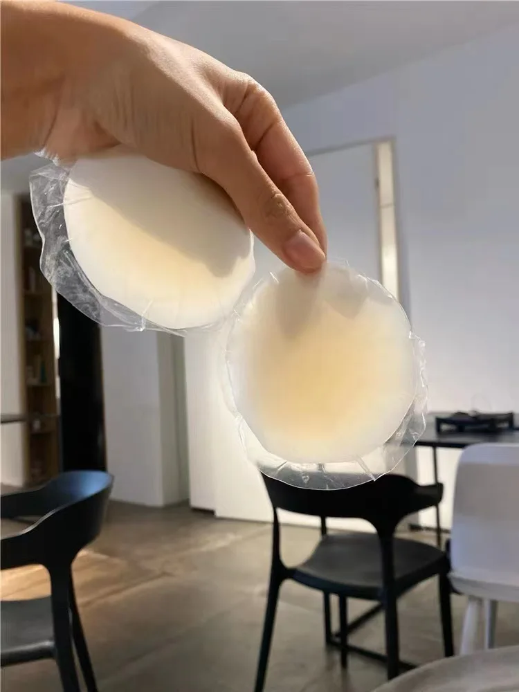 Cross-border solid silicone breast patch self-adhesive adhesive ultra-thin breathable anti-bump areola pa