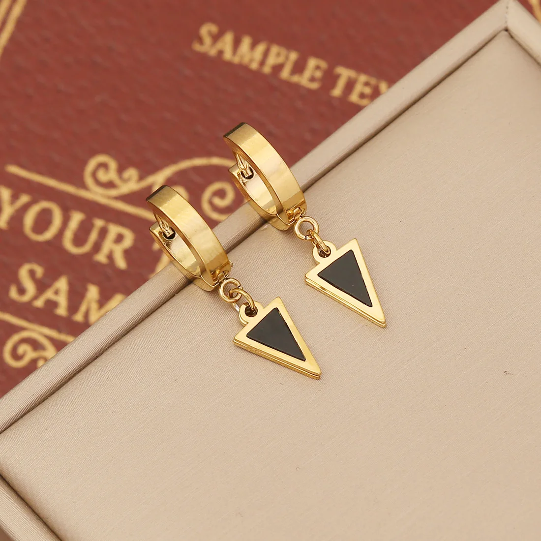 2023 Latest 18k Gold Stainless Steel Dripping Oil Star Hoop Earrings Women Black Butterfly Earrings