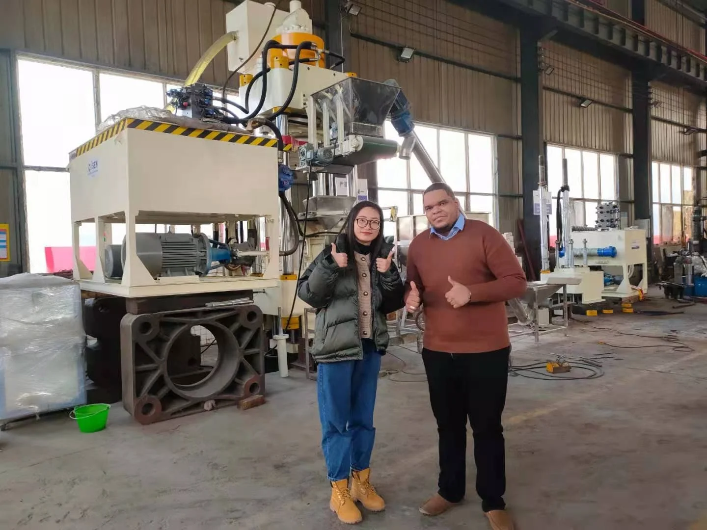 Licking Salt block press machine Hydraulic salt block making machine for animal mineral salt lick