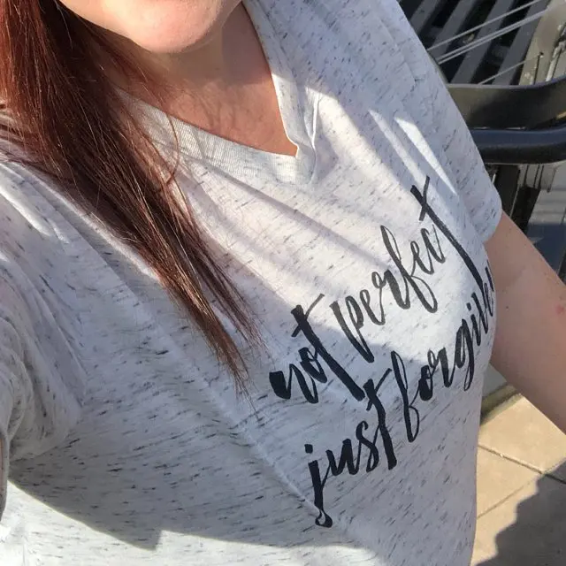 2022 New fashion lady short sleeve printed causal wholesale v-neck women t shirt custom odm oem Tshirt printing t shirt