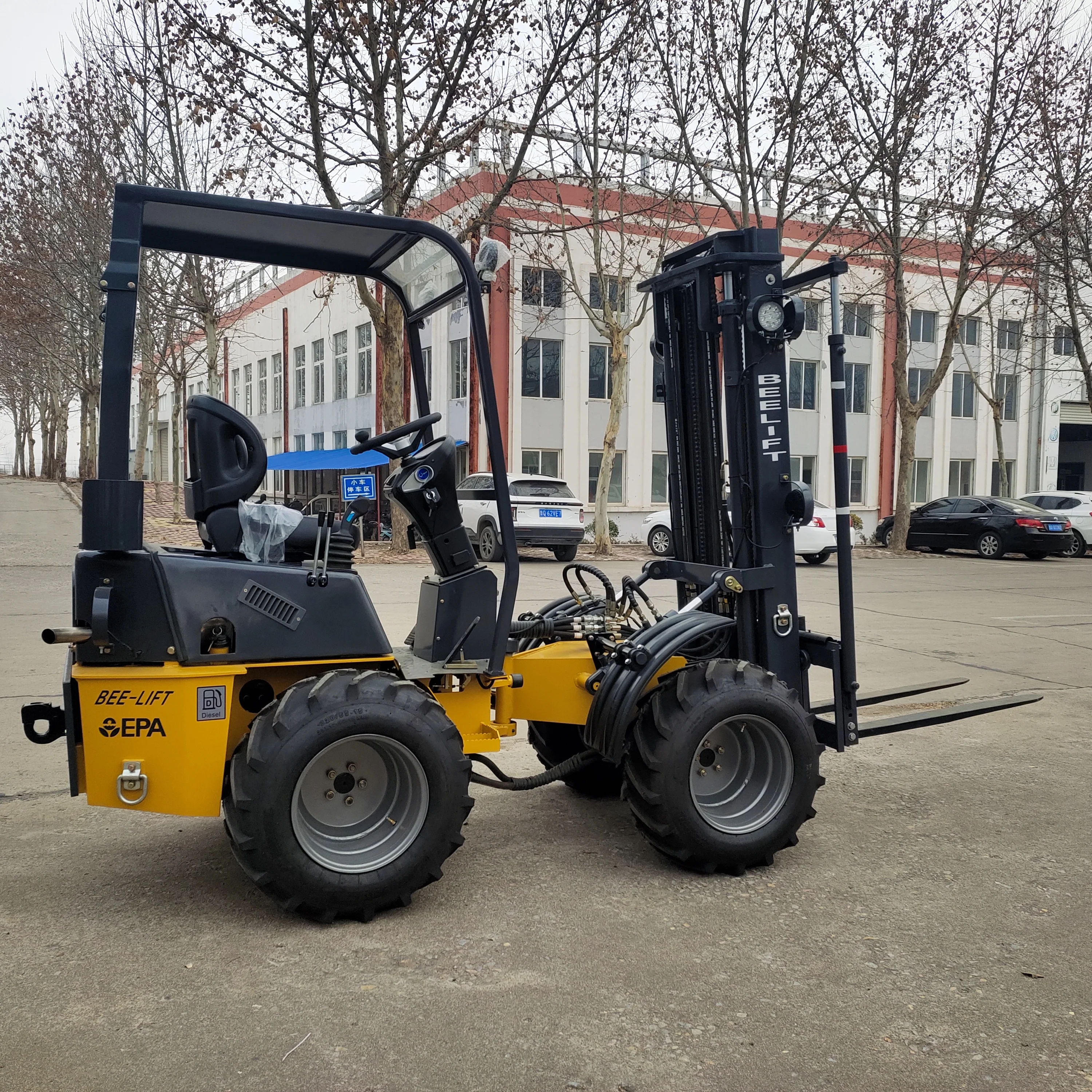 High quality 2 stage mast cheap price Diesel beekeeping forklift