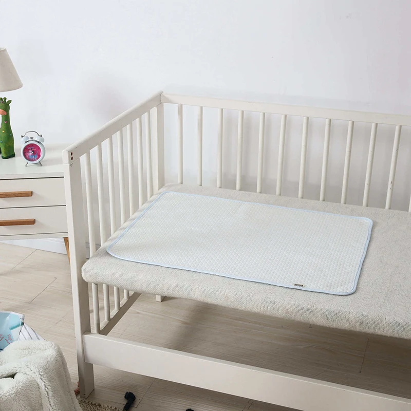 Wholesale Reusable Changing Mat Portable Disposable Mat Custom Washable Incontinence Bed Pad