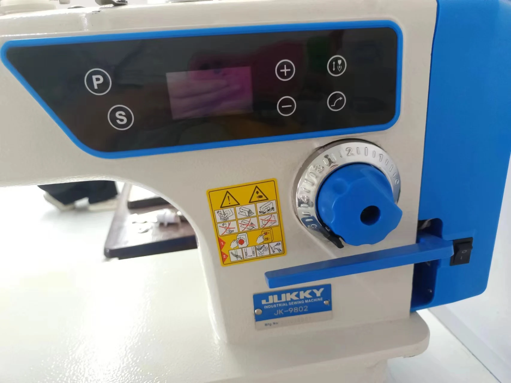 JK9802 High-Speed Direct Drive Sewing Machine Mechanical Operation Lockstitcch Cover Stitch 220v Engine Thread Trimmer Overalls