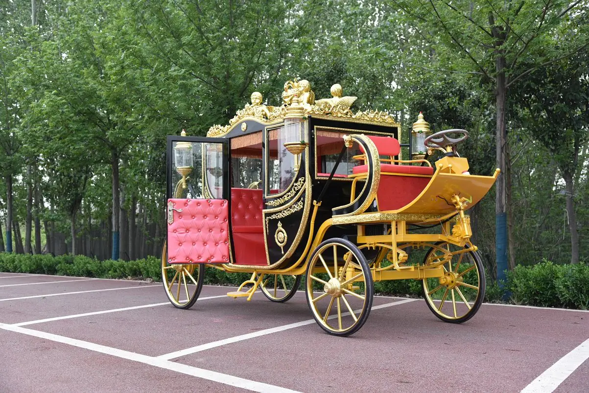 (15) Royal horse carriage