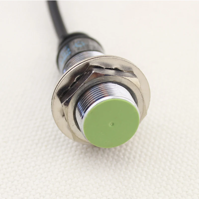 Bi5-M18-AN6X-H1141 Inductive proximity sensor M18 5mm 2/3/4-Wires PNP NPN IP67 Bi5-M18-RN6XAP6XRP6XAD4XRD4XAZ3XRZ3X-H1141