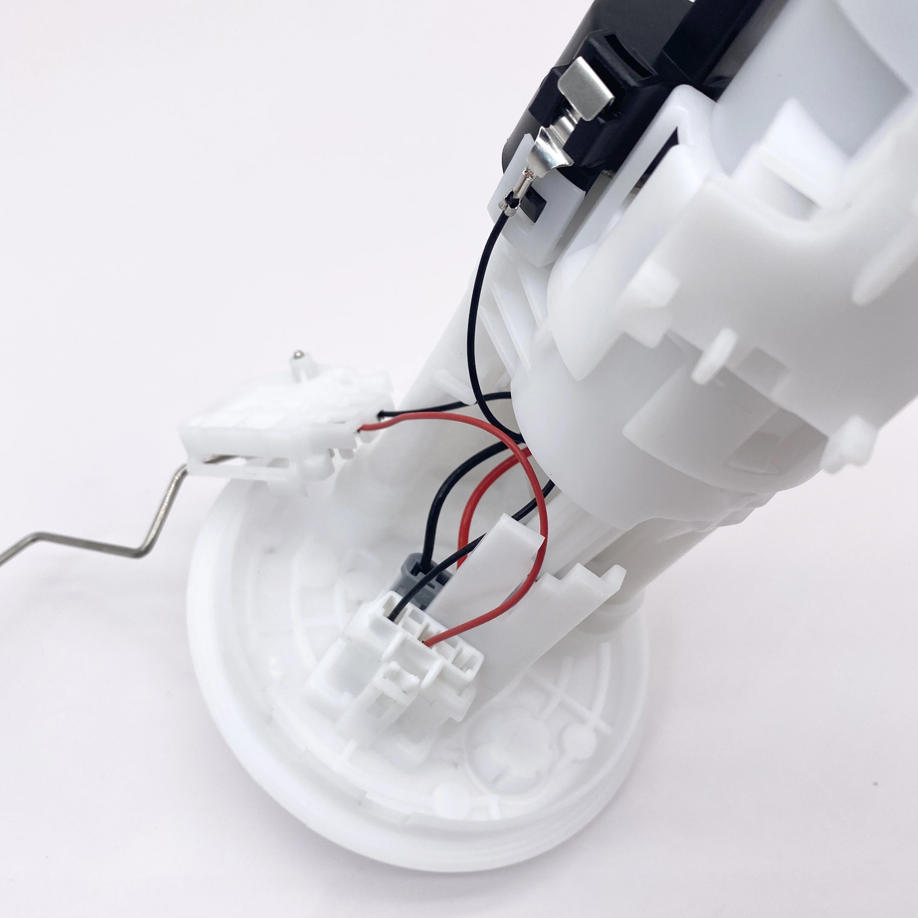 LUXESOEM Car Fuel system Electric Fuel Float suitable for Land cruiser 77020-60160 Auto Fuel Pump UZJ100 4700/FZJ100