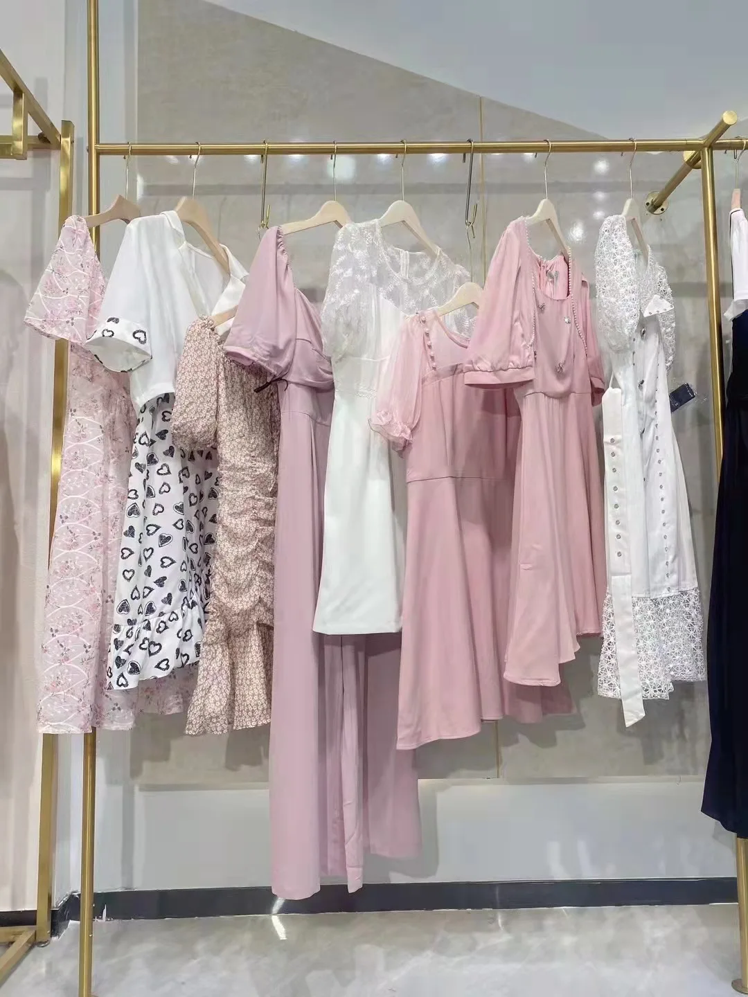 Оптовая продажа, новые женские смешанные платья для упаковки, летняя брендовая скидка, женская одежда в наличии