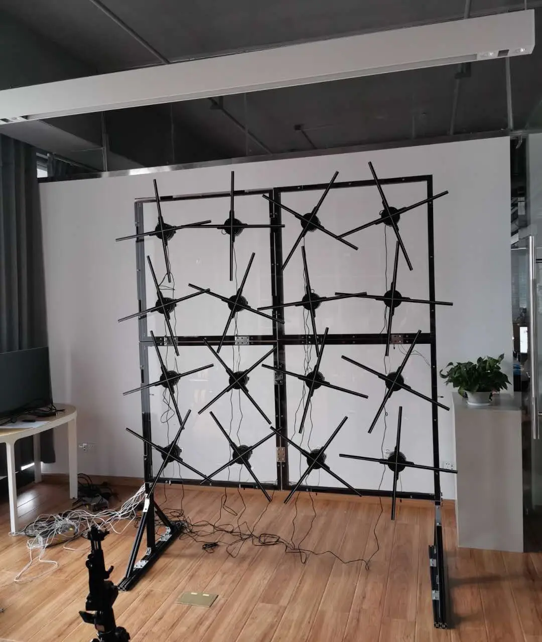 Large Video Wall Led Fan Hot New Wifi 3d Hologram Display Human Height 3d Hologram Advertising Display 4*4  Led Screen Indoor