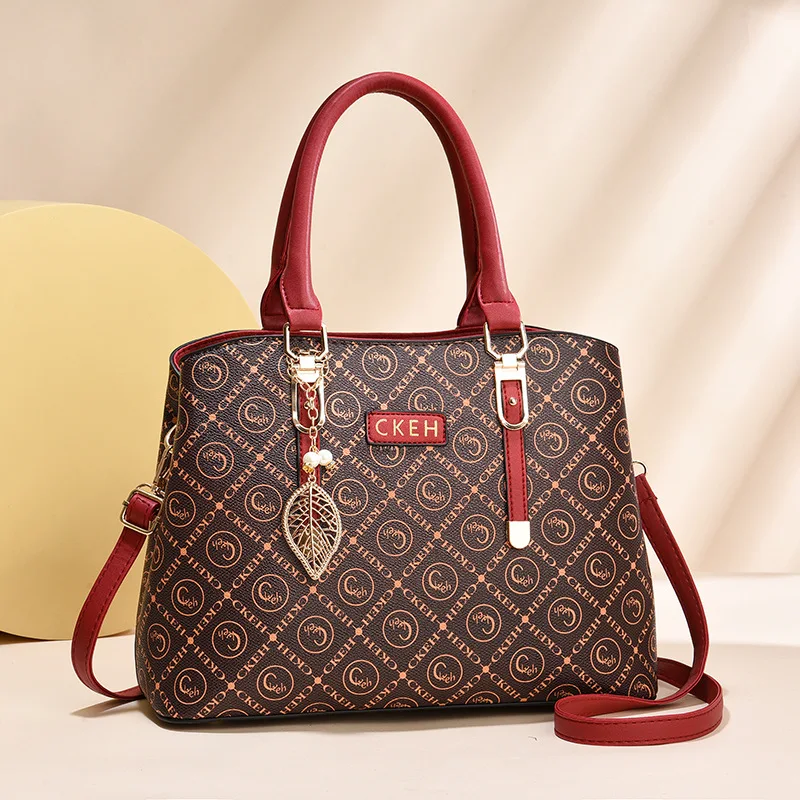 2024 Women luxury designer Pu leather Top-handle handbags Alphabetic printing large capacity vintage mom tote bag