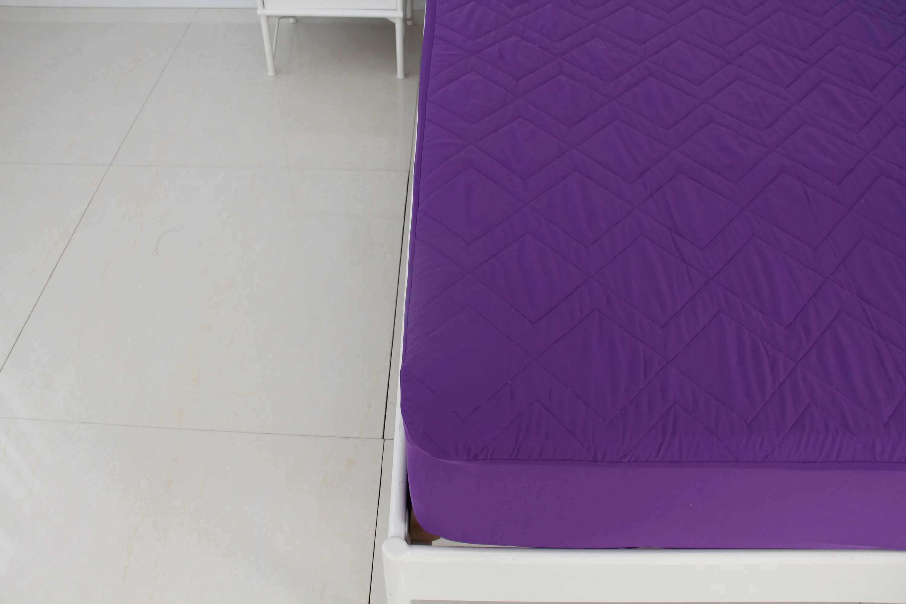 Mattress Cover for Your Home Quilted Soft Waterproof Purple Color Bedroom OEM 100% Polyester 40 Adults Plain Knitted Bed Mat