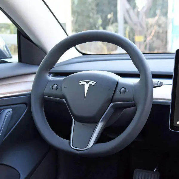 Электромобиль подержанные автомобили в хорошем состоянии модель 2021 Tesla Y автомобиль на