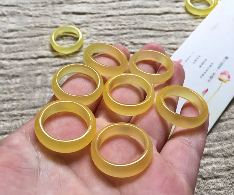 Wholesale Natural Yellow Agate Stone Ring for Women Handmade Yellow Chalcedony Fashion Jewelry Rings For Gift Jade Rings