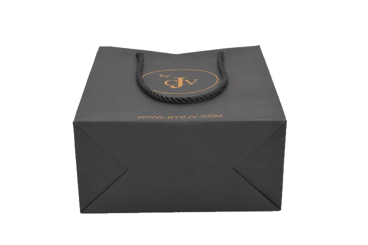 
Wholesale Custom Printed Black Design Kraft Paper Bag with your Own Logo for Wine Garment Skirt Jackets Coats Packaging 