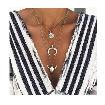 Hot selling new jewelry alloy bull head geometric disc eyes bull horn multilayer retro necklace