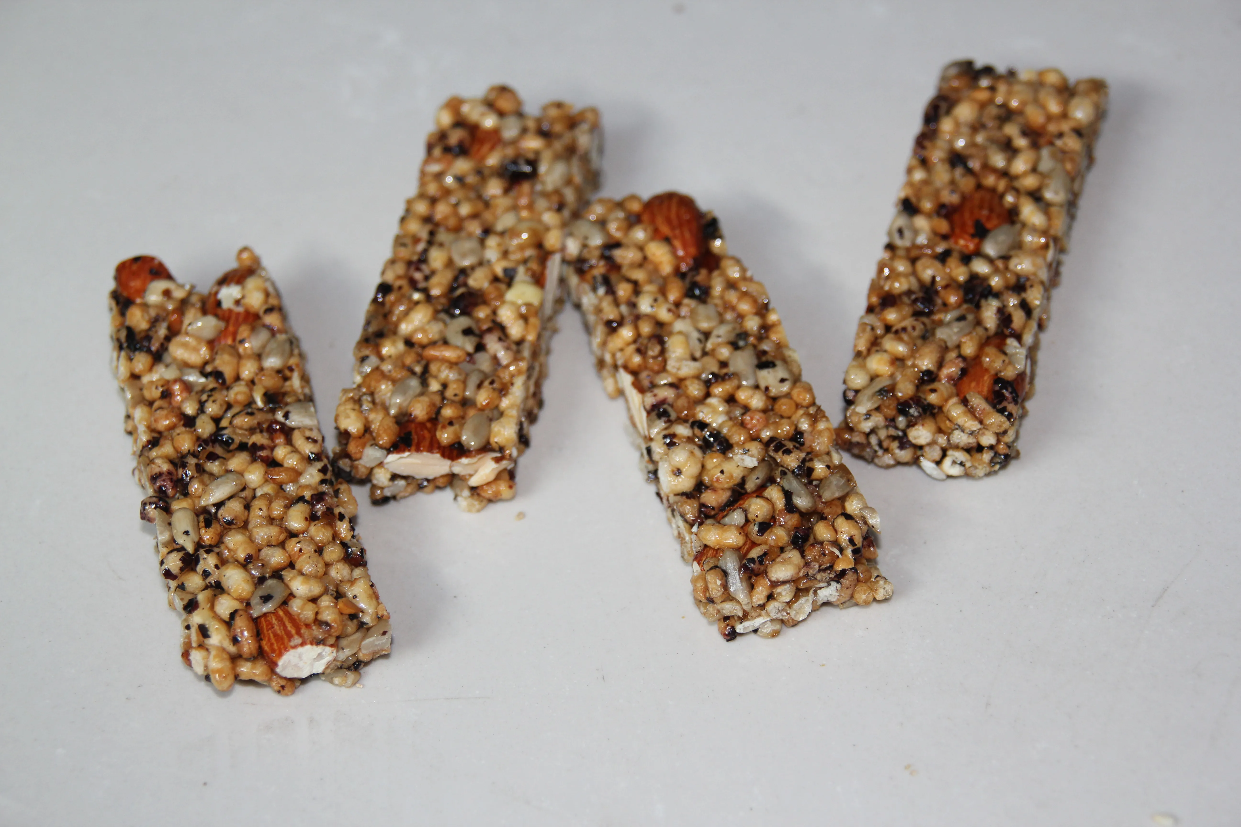 High productivity Hot selling puffed chocolate rice ball cake bar making machine cereal bar forming machine