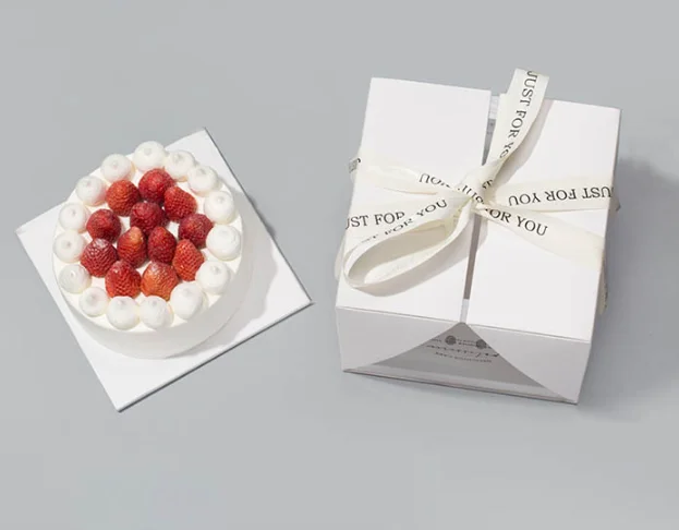 Luxury Front Clear Window Gift Box Custom Rigid Cardboard Baking Packaging Mini Cake Box With Ribbon Handle