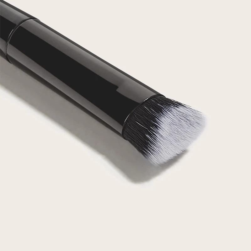 Single black wooden handle sculpting makeup brush