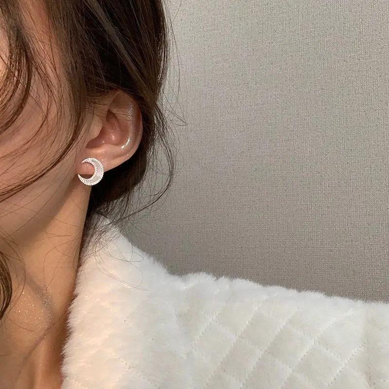
Hot Selling INS 925 Sterling Silver Moon Stud Earrings Zircon Korean Silver Stud Earring For Women Personality 