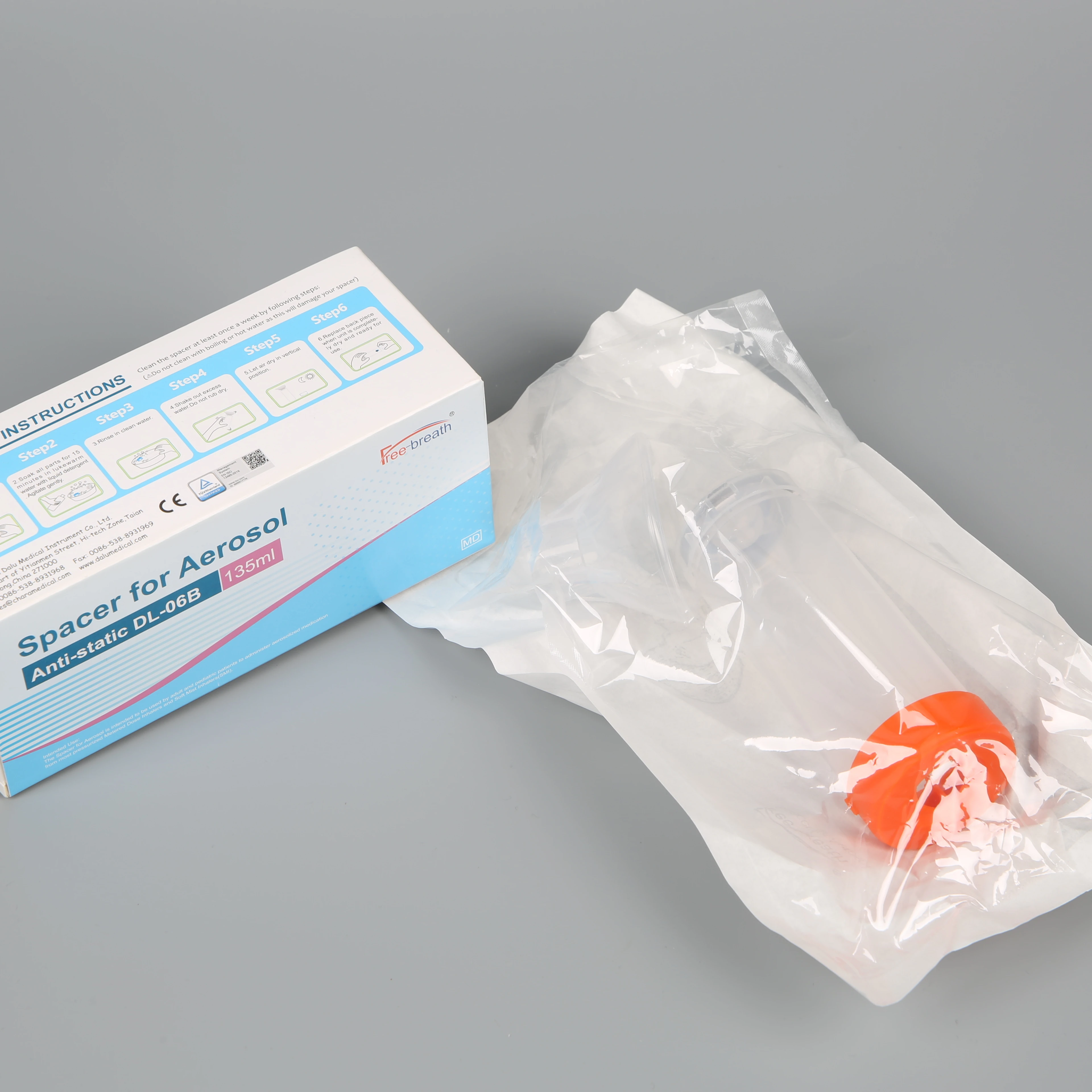 Newly Design Spacer Inhaler with Small Volume and Competitive Price