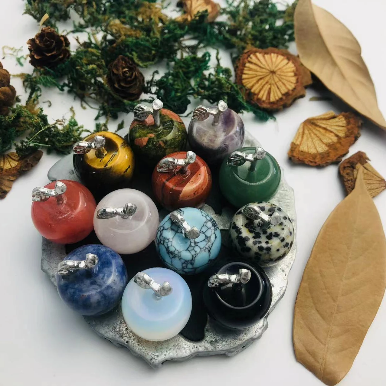 Christmas Gift Natural Gemstone Crystal Rose Quartz Apple Reiki Hand Carved Crystal Carving Apple Pumpkins for  Christmas