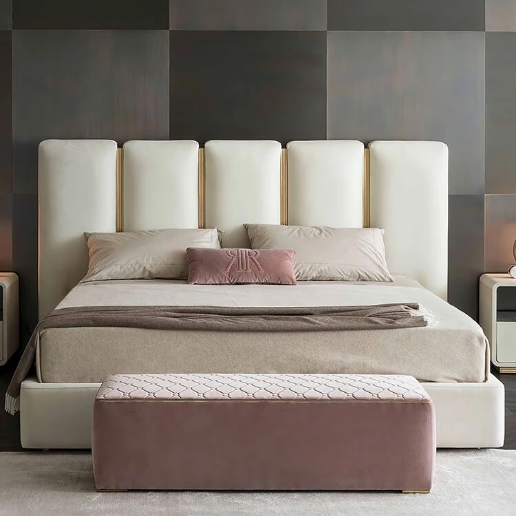 Italian Modern Leather Bed Light Luxury Big Home Bedroom Double Bed Villa Designer Furniture Customization