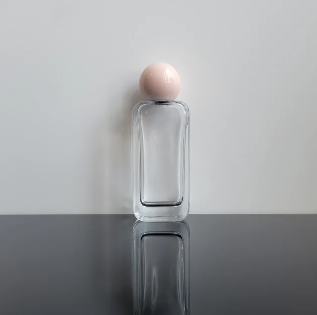 Wholesale Square Design Perfume Spray Bottles Customized Capacity Spray Pump Perfume Bottle