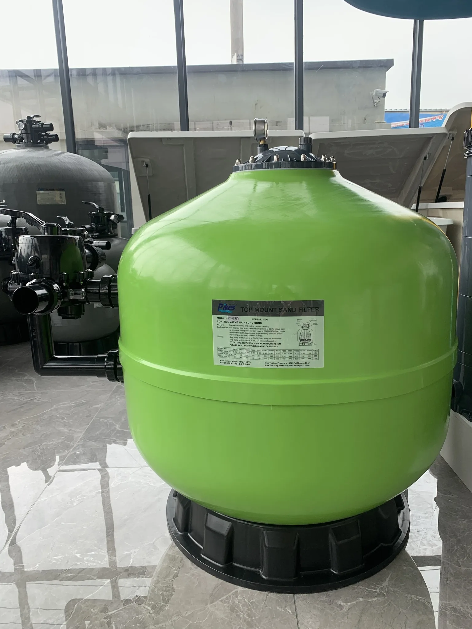Pikes New Sand Filter Fluorescent Green Glossy Surface Wholesale Swimming Pool Filtration Fiberglass Sand Filter