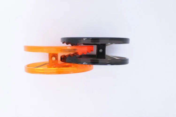 Promotion is suitable for office round plastic magnetic memo paperclip