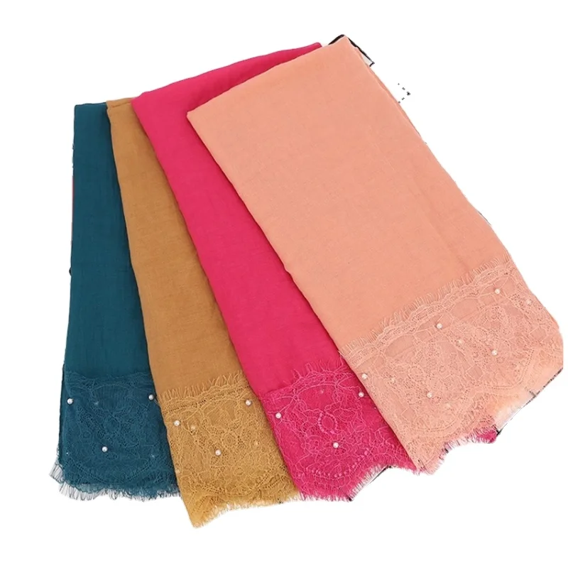 Custom fashion muslim pearl hijabs stole shawl arabic winter colour solid color cotton scarf lace hijab