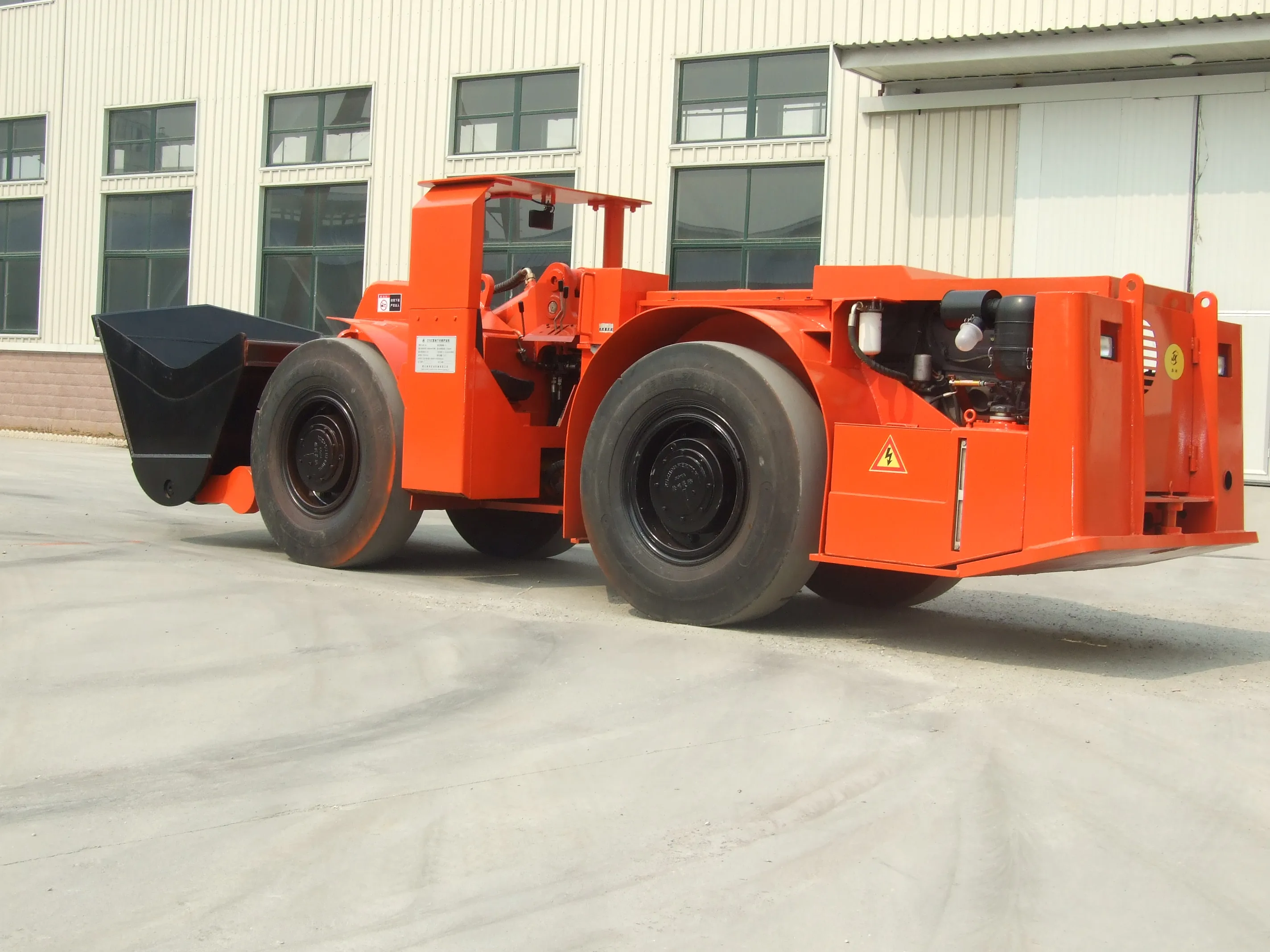 New diesel hydraulic mining underground LHD loaders from China manufacturer