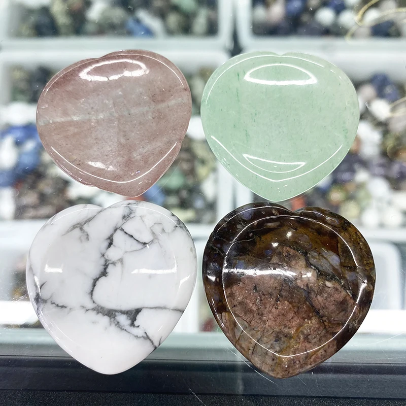Wholesale gemstone worry stone crystal palm ceragem jade thumb stone heart massage kit