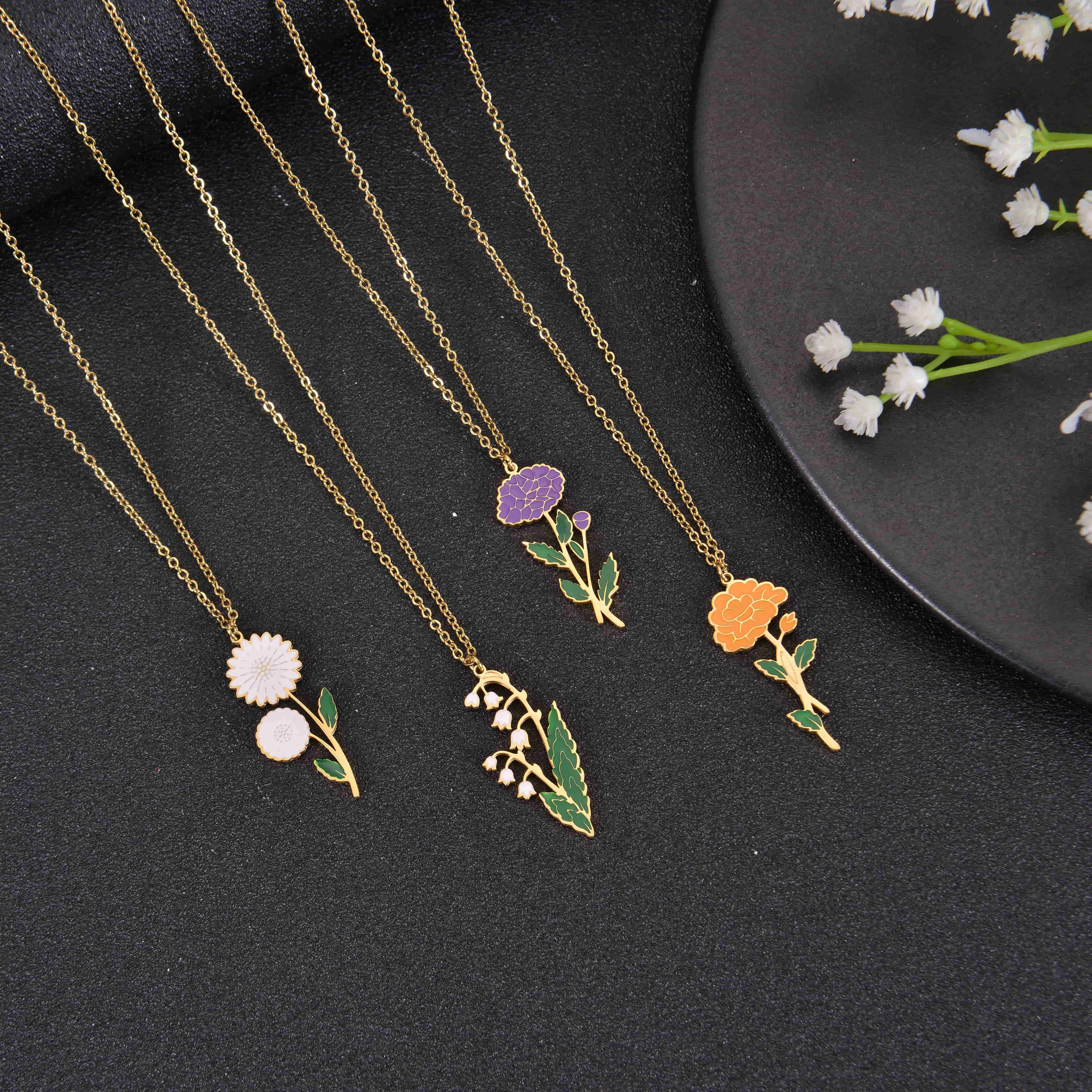 Duoying Drop Shipping   December Birthday Flower Colorful Stainless Steel Custom Name Necklace