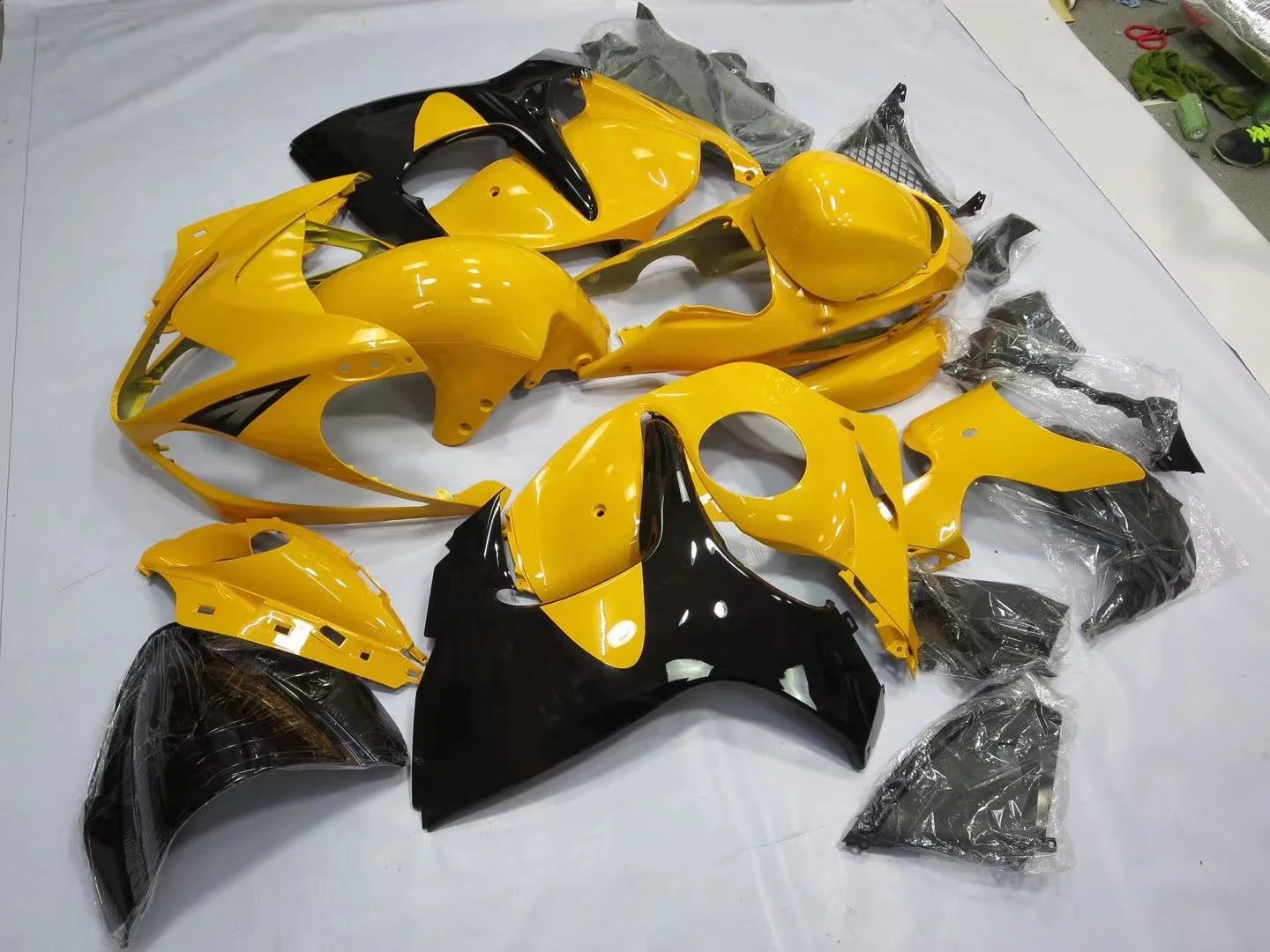 Комплект обтекателей для мотоцикла 2021 WHSC SUZUKI GSXR1300 2008-2014 комплект из АБС-пластика желтого цвета