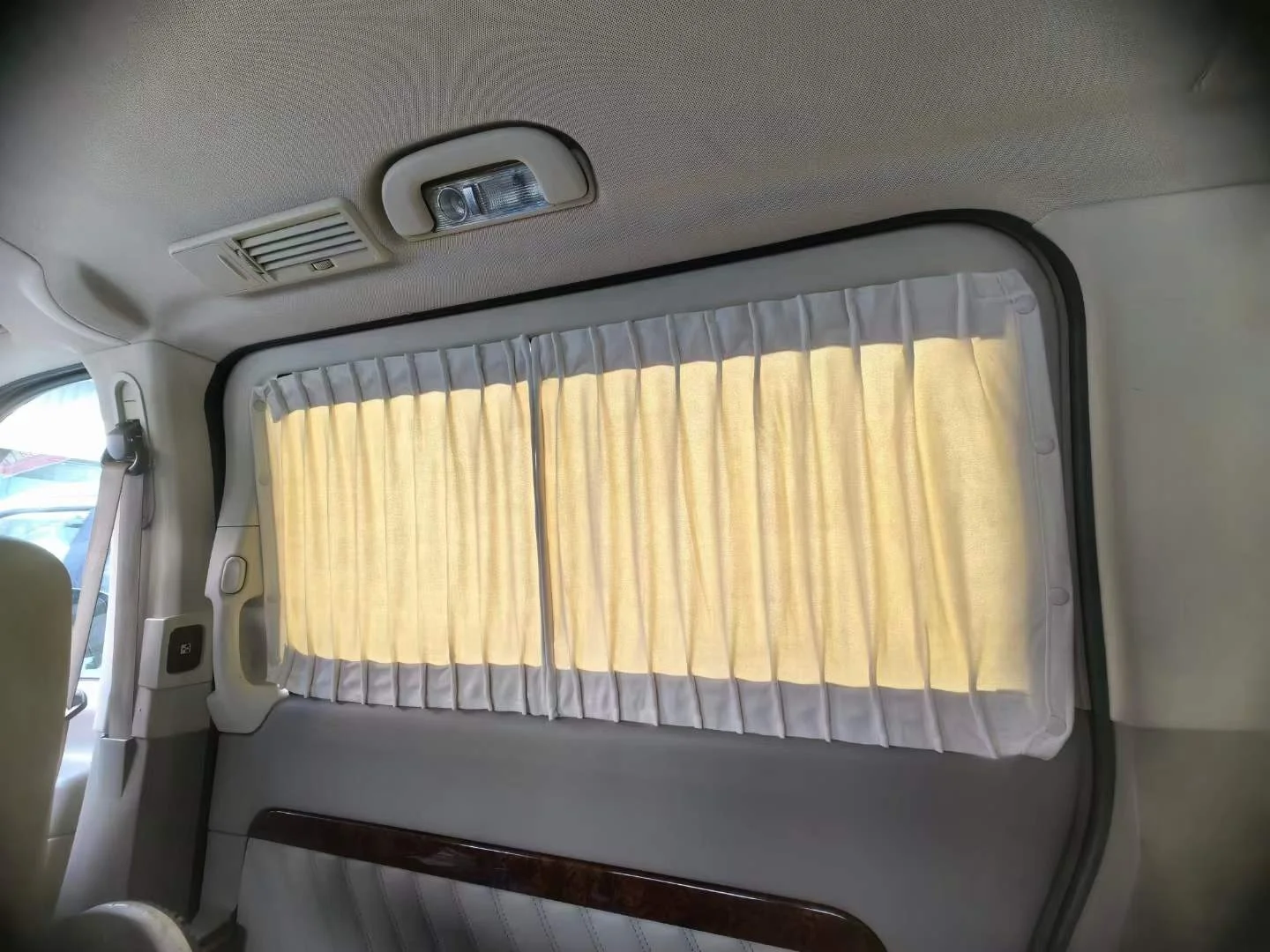 General Motors Hot Selling New Customizable Electric Manual Car Curtain MPV Interior accessories HIACE Vito Vclass Sprinter